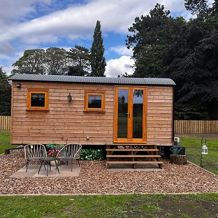 Kemp Hut In The Hall Bedale