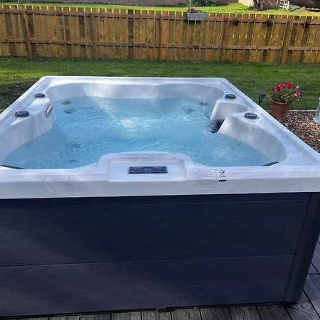 营地 Hut In The Hall 贝德尔