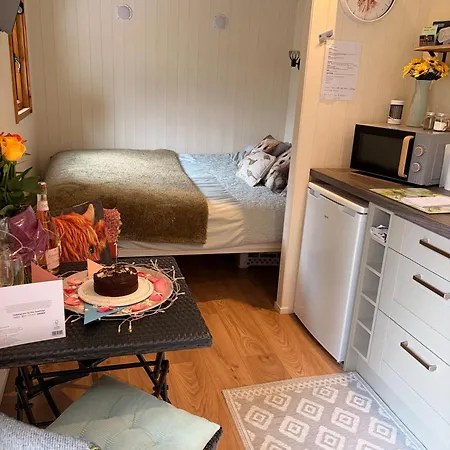 Hut In The Hall * Bedale